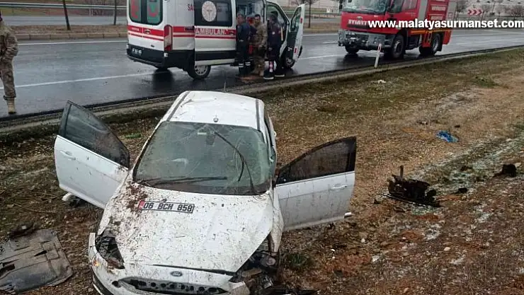 Mardin'de dolu yağışı kazayı beraberinde getirdi: 2 yaralı