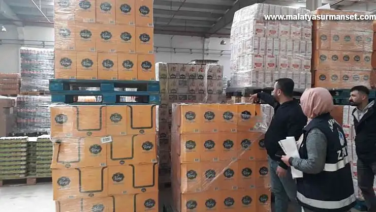 Market depolarına şok baskın, stoklanmış 10 ton sıvı yağ tespit edildi