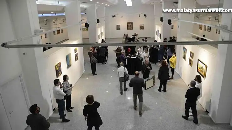 Medeniyetler şehrinde sanat karma sergisi