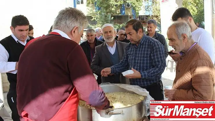 Mevlid-i Nebi Haftası münasebetiyle cemaate pilav dağıtıldı