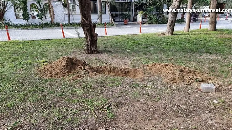 Mezar kazılıyor ihbarı ile olay yerine giden ekipler, korkunç cinayet ile karşılaştı