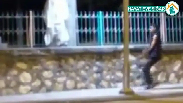Mezarlıkta 'beyaz çarşaf' şakası