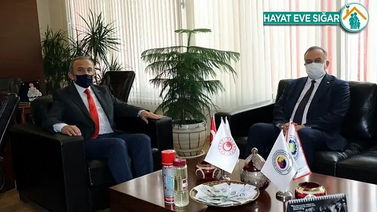 MHP Grup Başkanvekili Akçay'dan Manisa TSO'ya pandemi övgüsü