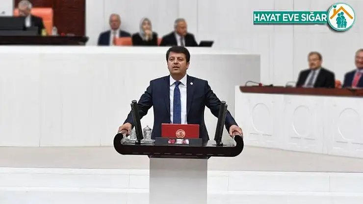 Milletvekili Tutdere,  tütüne ilişkin yasa teklifini değerlendirdi