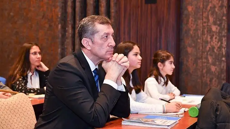 Milli Eğitim Bakanı Selçuk: 'EBA, 2023 Eğitim Vizyonunda ısrarla vurguladığımız, okullar arası fırsat adaletini sağlama konusu çok önemli'