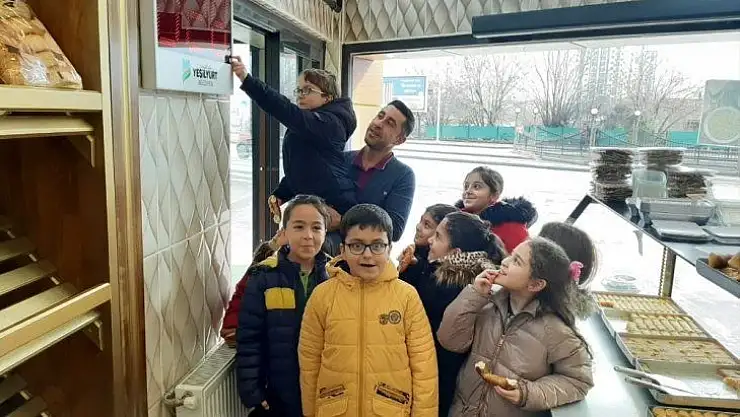 Minik öğrencilerden örnek hareket