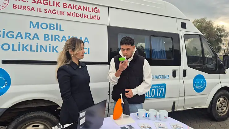 Mobil ekipler vatandaşları sigara bırakmaya teşvik ediyor