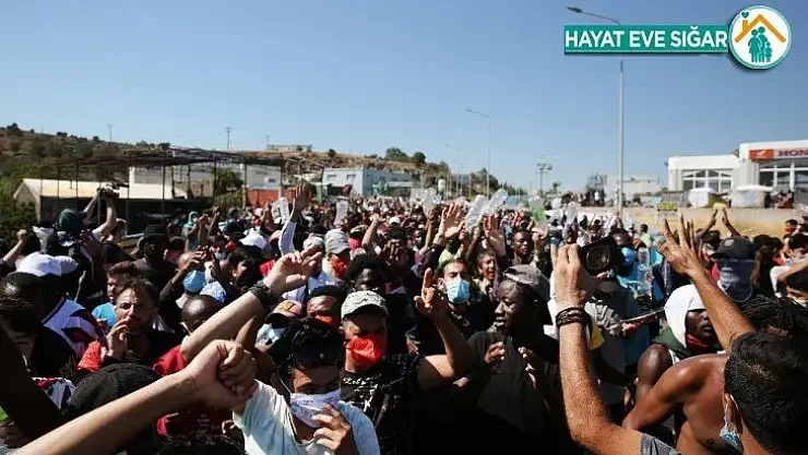 Moria kampındaki sığınmacılardan 'özgürlük' protestosu