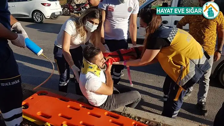 Motosiklet refüje çarptı: 2 yaralı