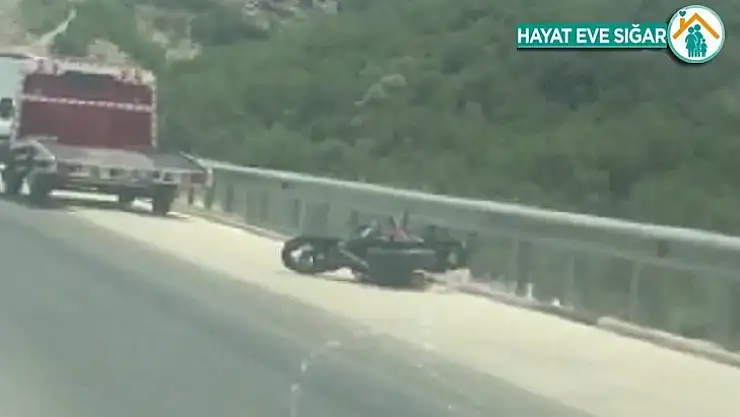 Motosiklet sürücüsü genç kız kazada hayatını kaybetti