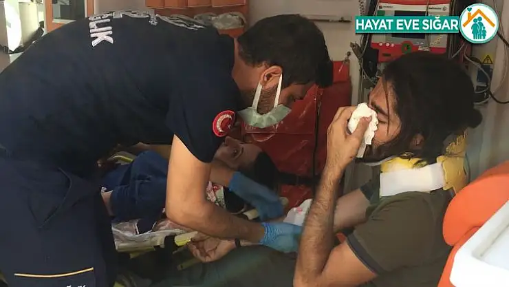 Motosiklet yayaya çarptı: 2 yaralı