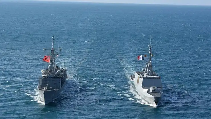 MSB: 'Doğu Akdeniz'de Fransız fırkateyni ile geçiş eğitimleri icra edildi'