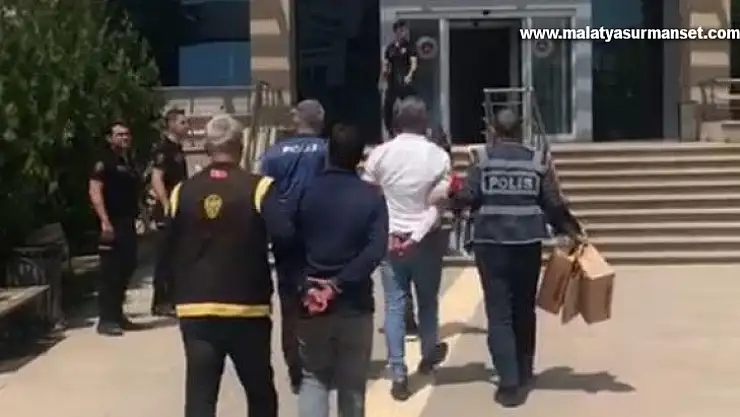 Muhtarı silahla öldüren şahıs saklandığı inşatta yakalandı