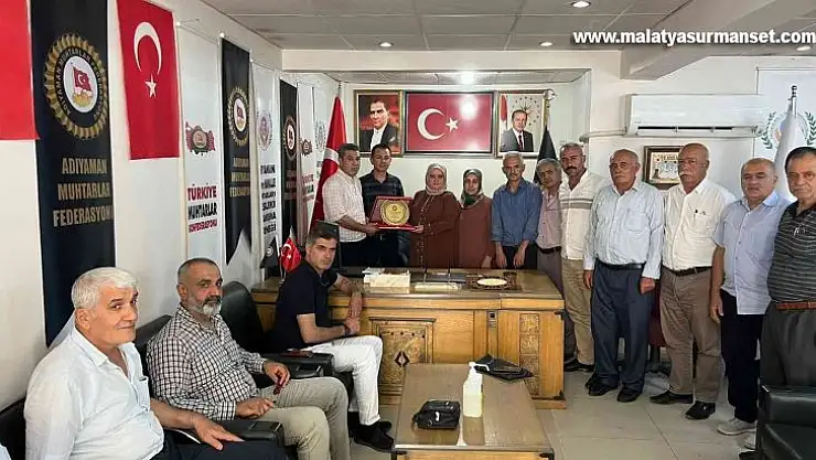 Muhtarlardan Şafak'a teşekkür plaketi