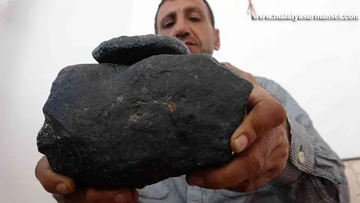 Murat Nehri kıyısında gezerken 'göktaşı' buldu