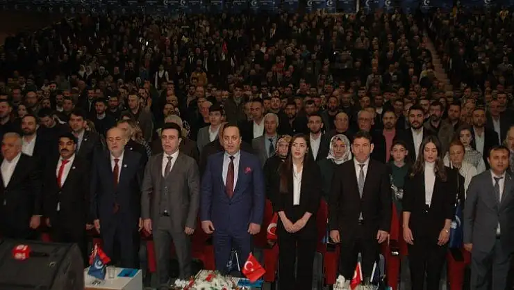 MYP Lideri Yılmaz, Ankara'da partililerle buluştu