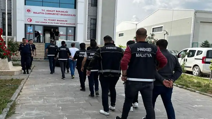 Narkotik Operasyonunda 17 Tutuklama 3 Şüpheli Serbest Bırakıldı
