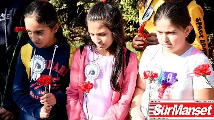 Nuri Pakdil'e kırmızı güller