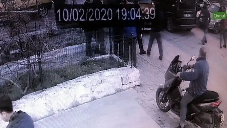 Öfkeli taksici oto tamircisini ve çalışanlarını ezdi: 3 yaralı