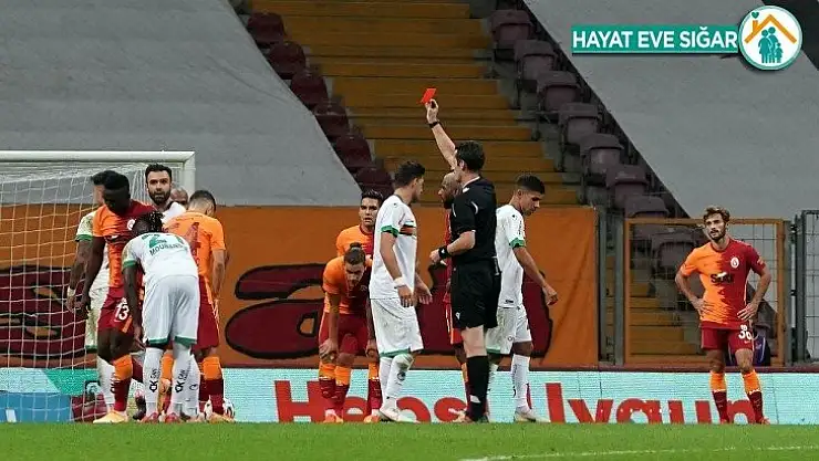 Oghenekaro Etebo kırmızı kart gördü