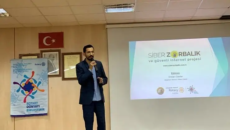 Öğrencilere 'Siber Zorbalık' eğitimi