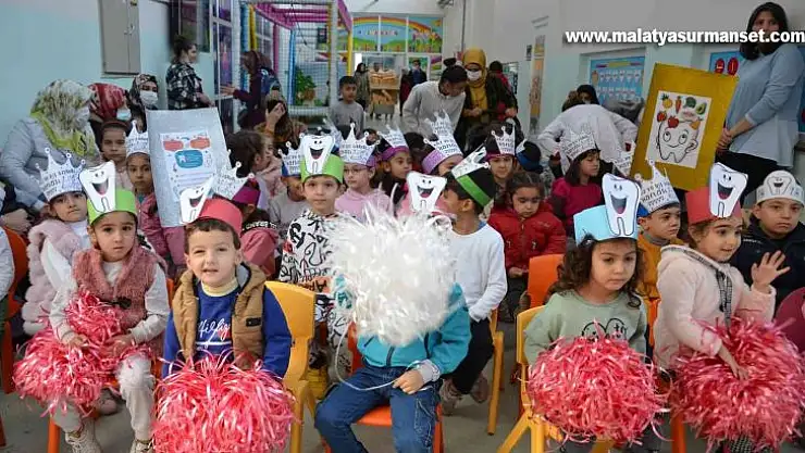 Öğrencilere ağız ve diş sağlığı eğitimi verildi