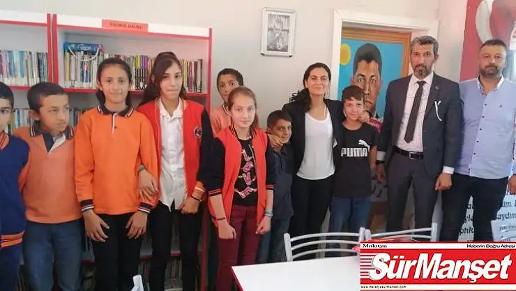 Okul kütüphanesine kitap yardımında bulunuldu