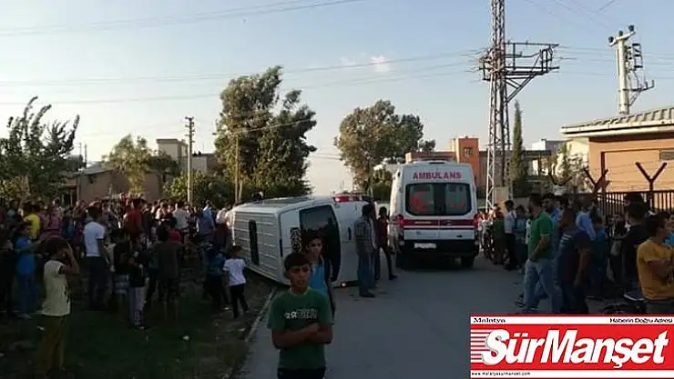 Okul servisiyle otomobil çarpıştı: 7 yaralı