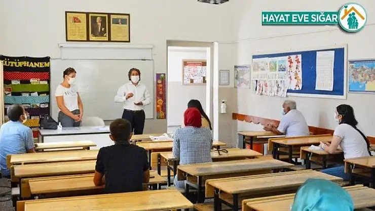 Okullarda Covid-19 çalışmasında titizlik istendi