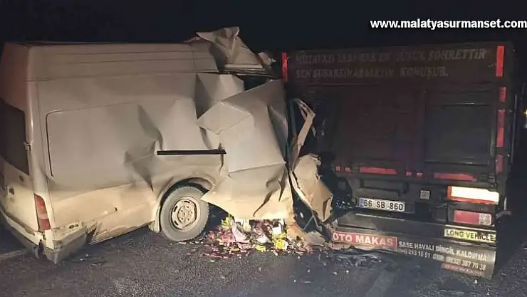 Olay yerinde bırakılan dorse kazaya neden oldu