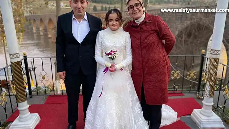 Ölümü göze alıp kaçarak evlendi, çocuğu olduktan sonra gelinlik giyip halay çekti