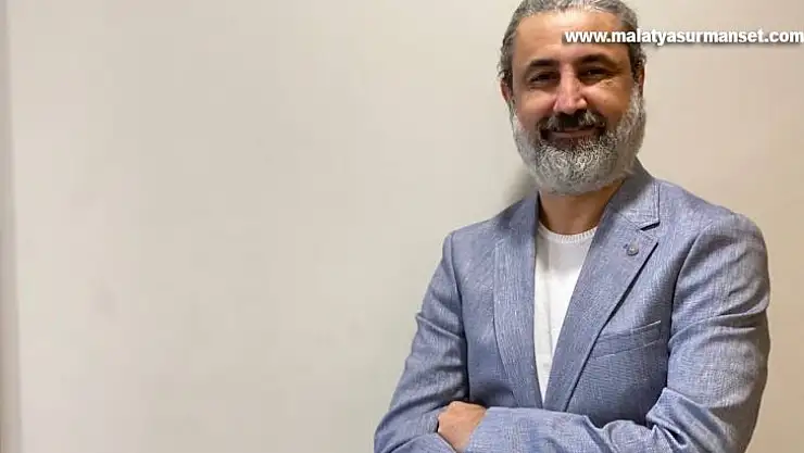 Op. Dr. Karatoprak, annelik estetiği hakkında bilgilendirdi