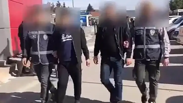 Oto hırsızı 8 şahıs yakalandı