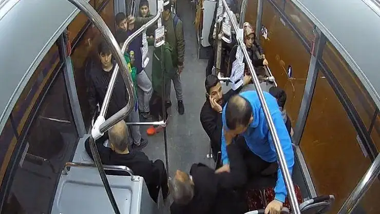 Otobüsün durağı, acil servis