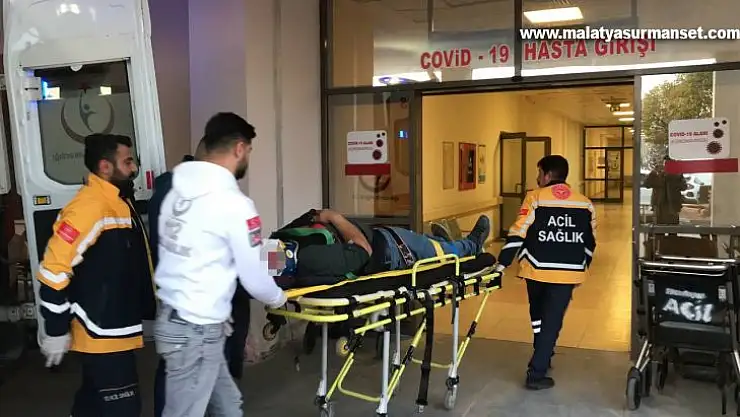 Otomobil ile kamyon çarpıştı: 3 yaralı