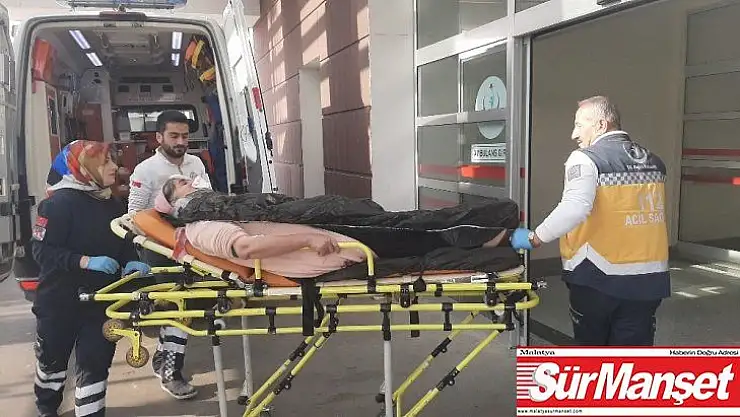 Otomobil ile minibüs çarpıştı: 2 yaralı