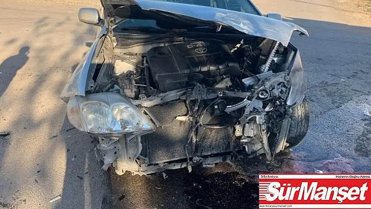 Otomobil ile minibüs çarpıştı: 4 yaralı