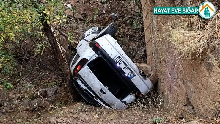 Otomobil köprüden yuvarlandı: 4 yaralı