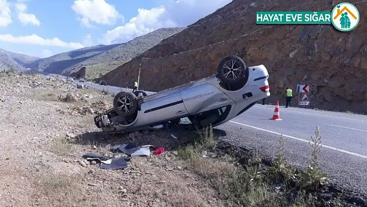 Otomobil şarampole devrildi: 4 yaralı