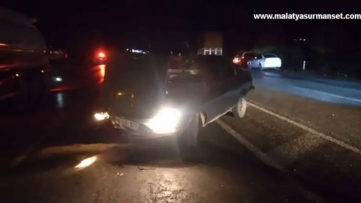 Otomobil tıra arkadan çarptı: 1 yaralı