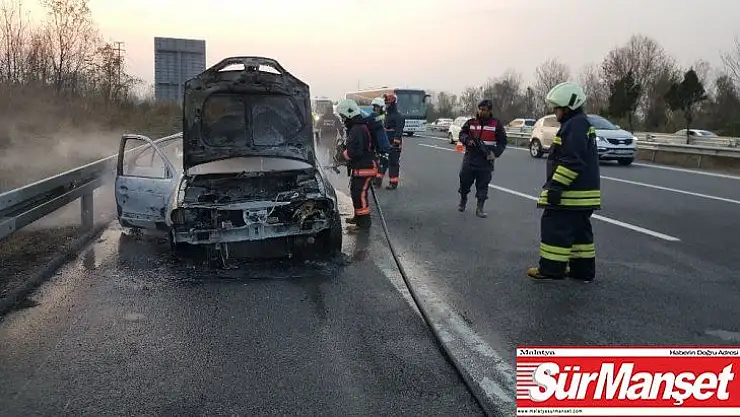 Otomobil yandı otoyol trafiğe kapandı