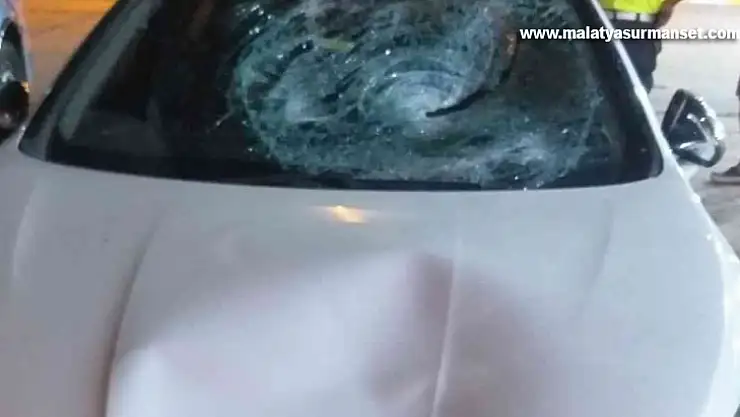 Otomobilin çarptığı yaya ağır yaralandı