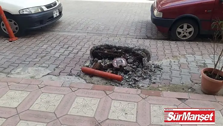 Otomobilini park edemeyen avukat belediyenin dubalarını kesti