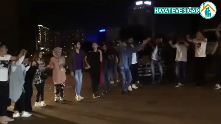  Bakan Koca'nın 'asker uğurlamasında 58 kişi enfekte' açıklamasına rağmen dehşete düşüren görüntüler
