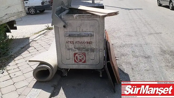 (Özel haber) Çöplerden topladığı tahta sünger ve parke tek sermayesi