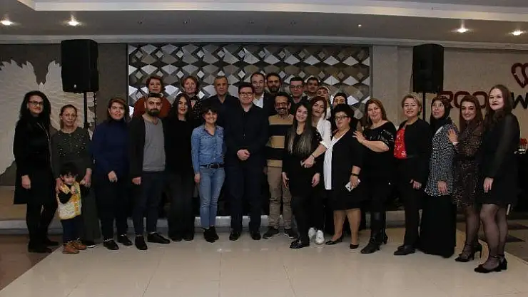 (Özel Haber) Obeziteden kurtulan hastalardan doktoru onurlandıran etkinlik