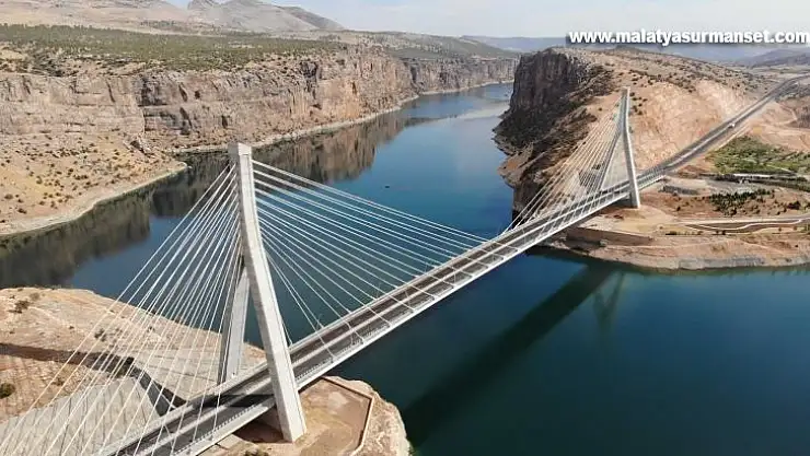 (Özel) Nissibi Köprüsü'nden 3,5 milyon araç geçti