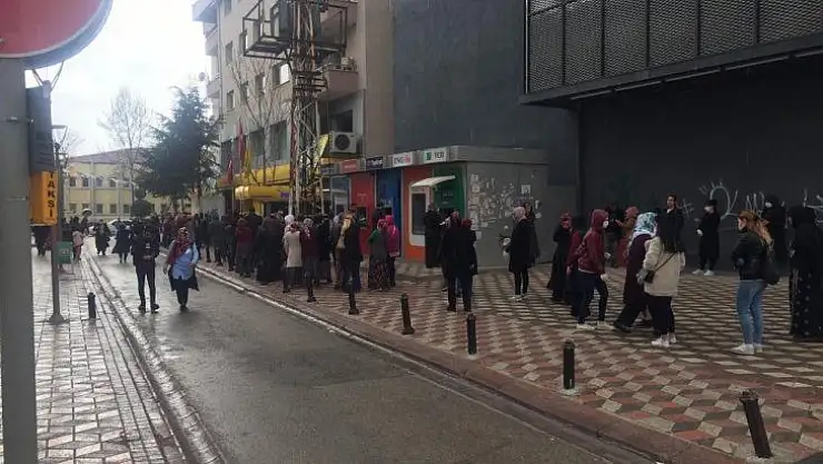 (Özel) Sosyal yardım sosyal mesafeyi unutturdu