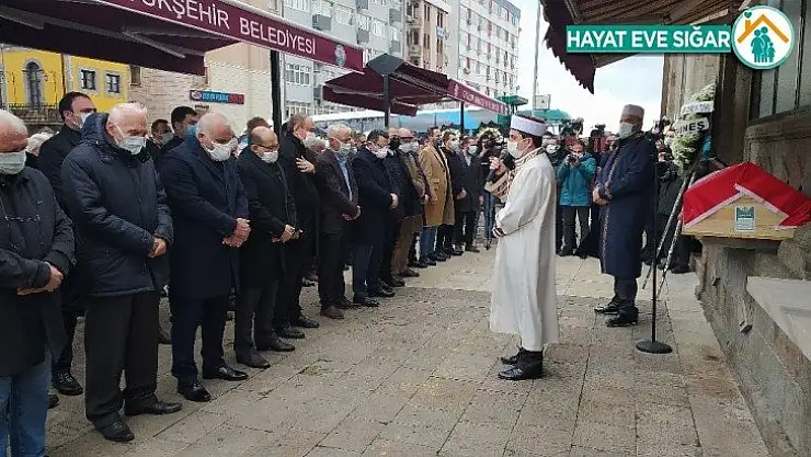 Özkan Sümer son yolculuğuna uğurlandı