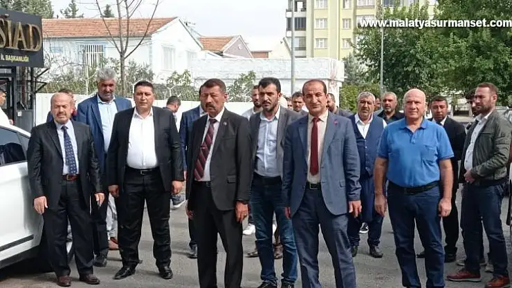 Özmen ailesinden MHP'ye destek
